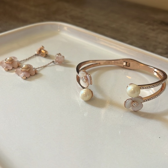 Kate Spade rose gold bangle and matching dangle earrings set - Picture 4 of 5